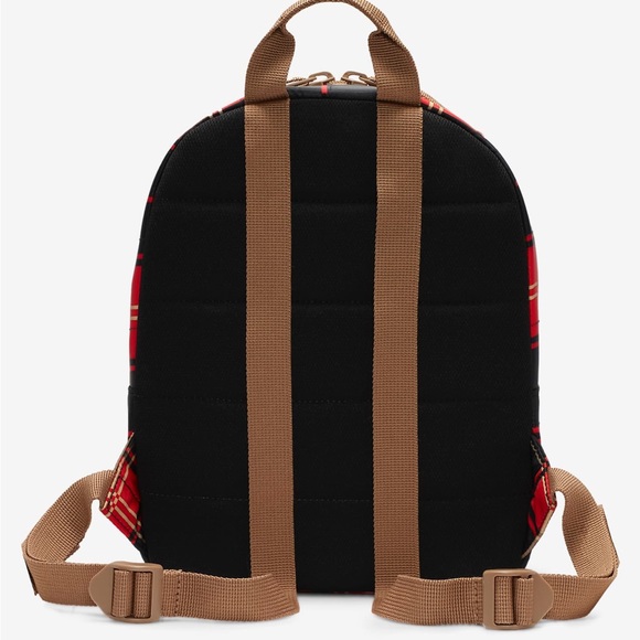 Jordan Quilted Mini Daypack
Backpack (6L) - Picture 4 of 10